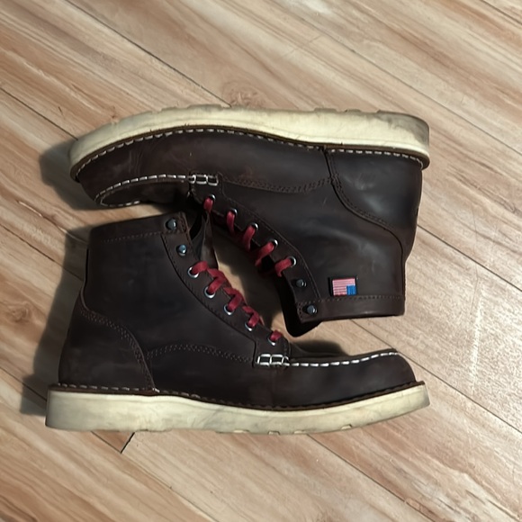 Danner Women’s bull run moc toe boot - Picture 2 of 4